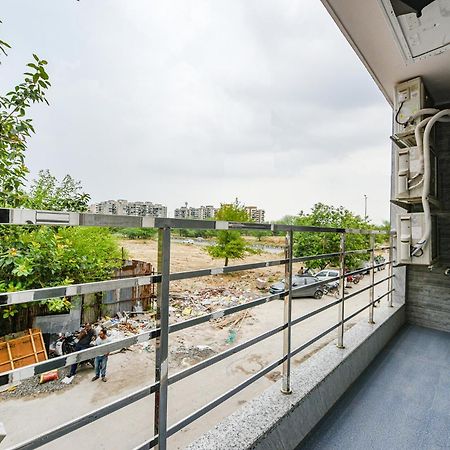 Fabhotel Sparkling - Nr Yashobhoomi Convention Centre Delhi  Exterior photo
