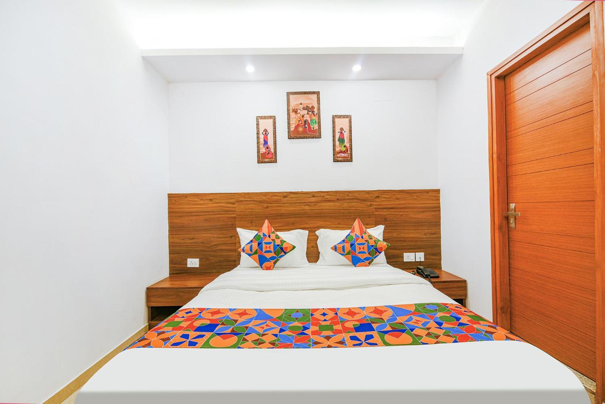 Fabhotel Sparkling - Nr Yashobhoomi Convention Centre Delhi  Exterior photo